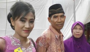 Kisah Inspiratif Darwati, PRT yang Mendapat Gelar Sarjana Terbaik di Semarang